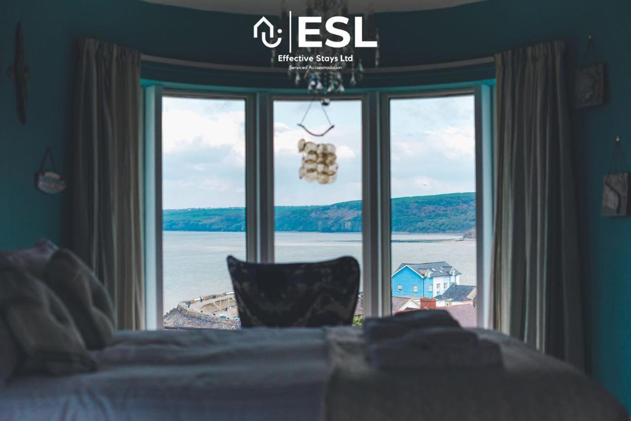 Beautiful En Suite 5 Bedroom Home With Sea Views 新码头 外观 照片