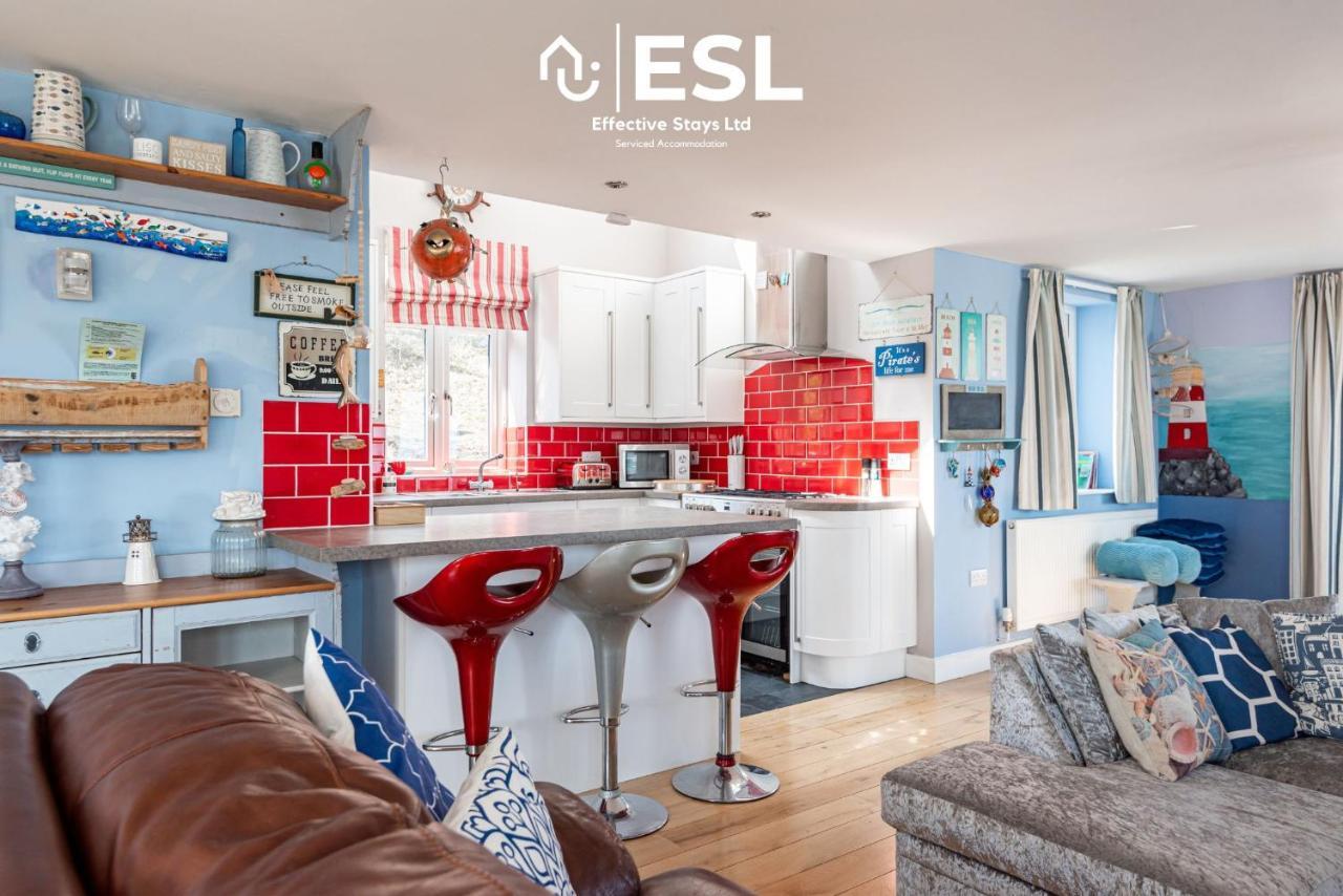 Beautiful En Suite 5 Bedroom Home With Sea Views 新码头 外观 照片