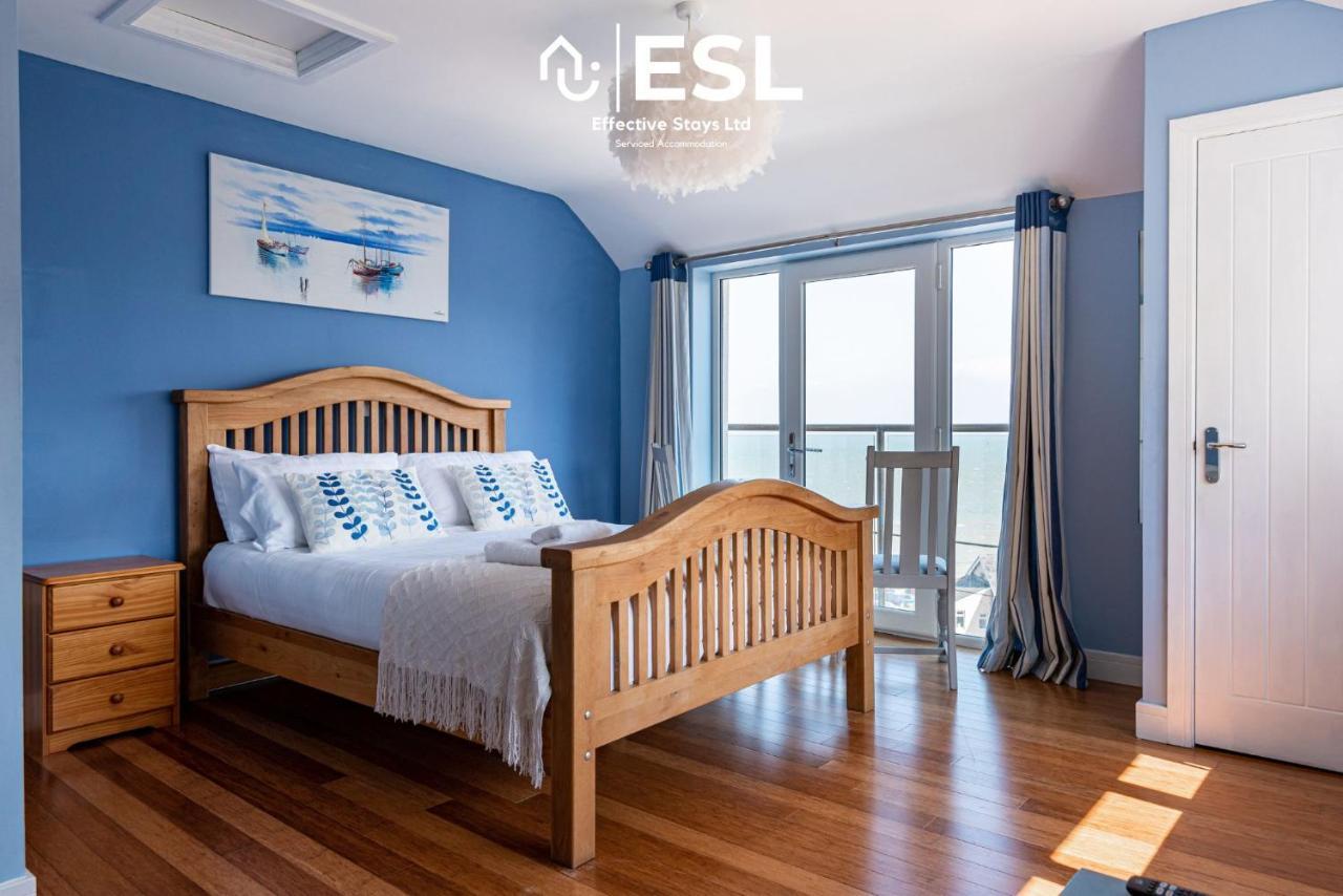 Beautiful En Suite 5 Bedroom Home With Sea Views 新码头 外观 照片