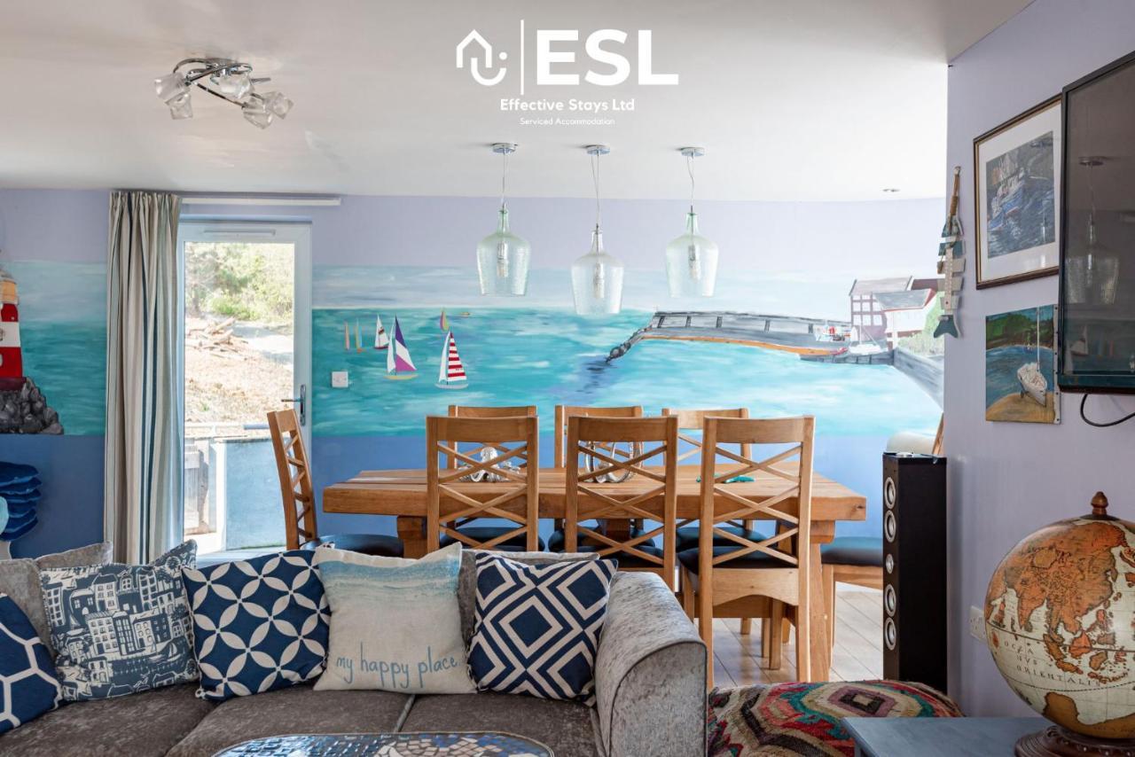 Beautiful En Suite 5 Bedroom Home With Sea Views 新码头 外观 照片