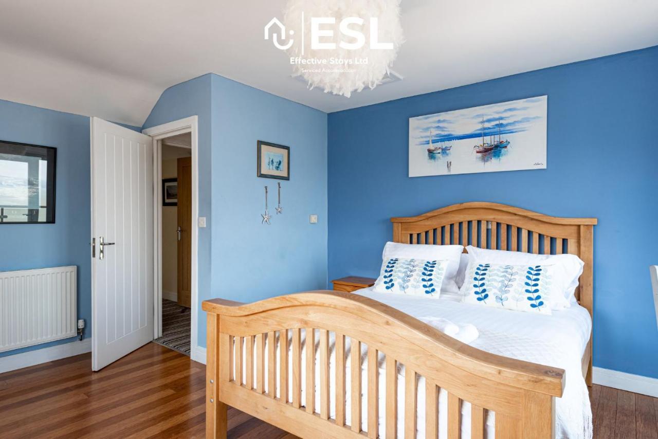 Beautiful En Suite 5 Bedroom Home With Sea Views 新码头 外观 照片
