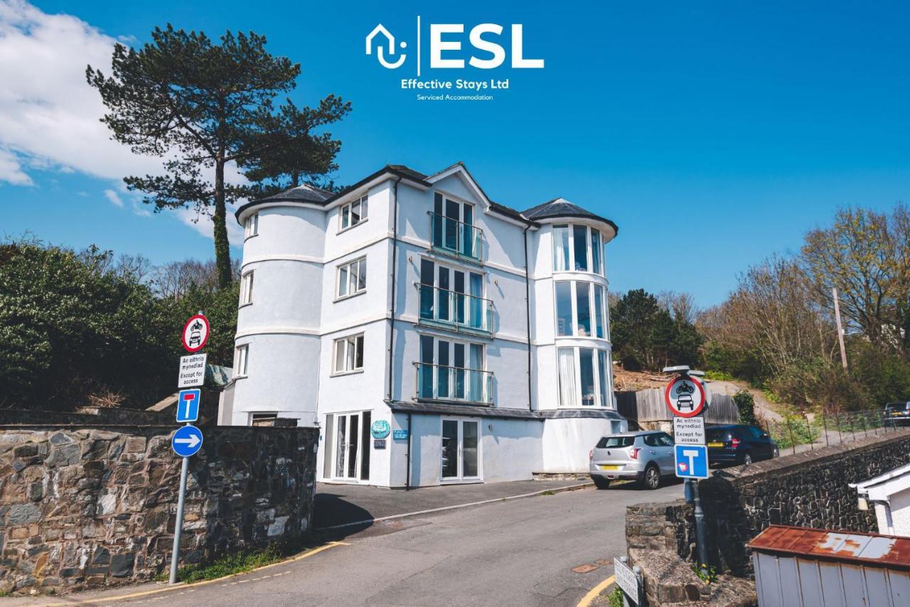 Beautiful En Suite 5 Bedroom Home With Sea Views 新码头 外观 照片